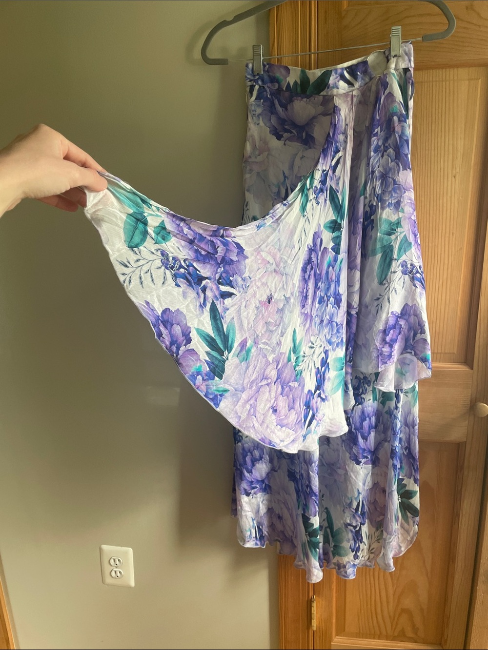 Anthropologie Floral Maxi Skirt in Purple, Teal, White - Picture 4 of 9